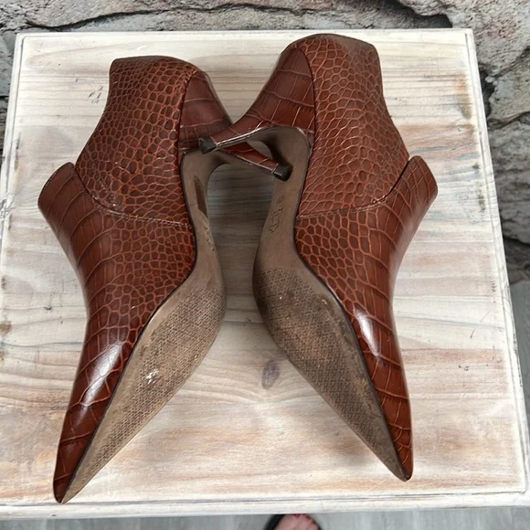 Brown Crocodile Pattern Women's Shoes Tory Burch size 10   S62 - Picture 3 of 4